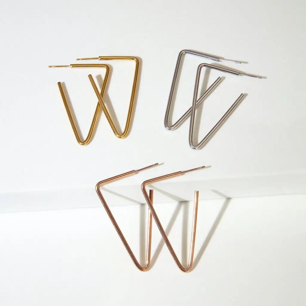 Prevent different types of eczema with surgical steel earrings