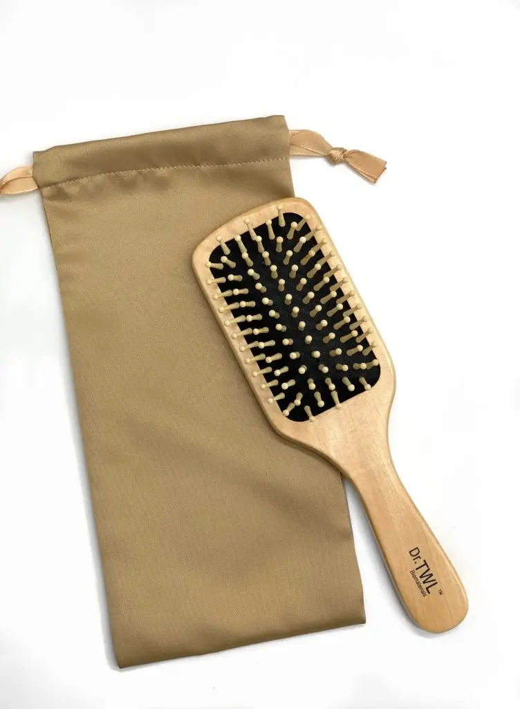Sandalore comb